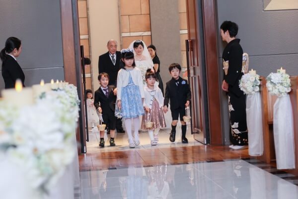 プレ花嫁が憧れるチャペル挙式 可愛いちびっ子参加演出 スタッフブログ 公式 ブライダルステージデュオ グランシャリオ 新潟県新潟市の結婚式 結婚 式場 プレ花嫁が憧れるチャペル挙式 可愛いちびっ子参加演出 スタッフブログ 公式 ブライダルステージデュオ グランシャリオ 新潟県新潟市の結婚式 結婚 式場