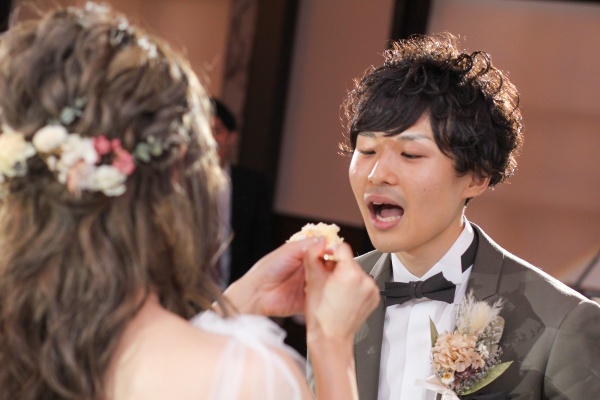 新潟市結婚式場ブライダルステージデュオ　ウェディングケーキ　ファーストバイト