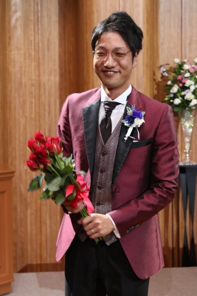 新潟市結婚式場ブライダルステージデュオ　新郎　入場