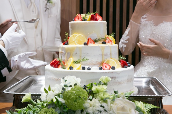新潟市結婚式場ブライダルステージデュオ　ウェディングケーキ　カラードリップ