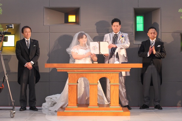 新潟市結婚式場ブライダルステージデュオ　新婦　チャペル　人前式　誓いの言葉
