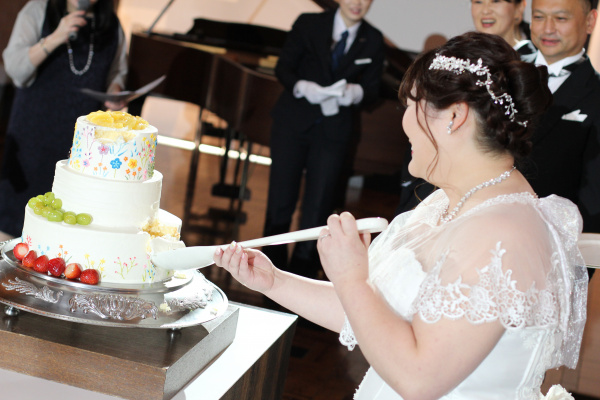 新潟市結婚式場ブライダルステージデュオ　ウェディングケーキ　ファーストバイト