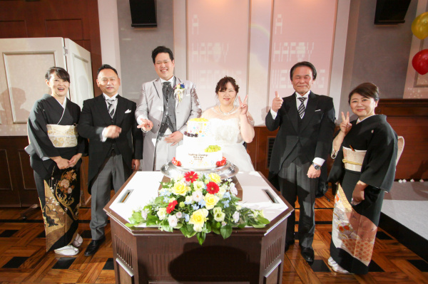 新潟市結婚式場ブライダルステージデュオ　ウェディングケーキ　両親