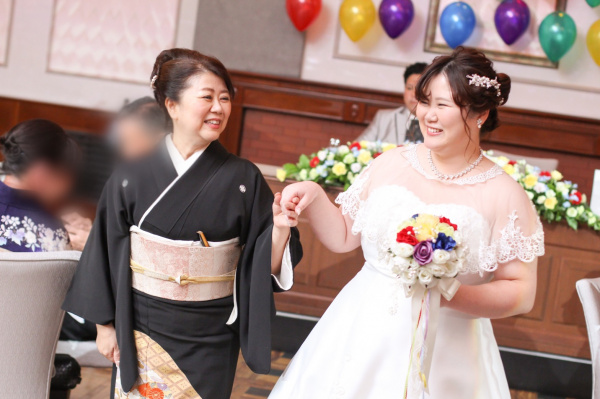 新潟市結婚式場ブライダルステージデュオ　新婦　エスコート